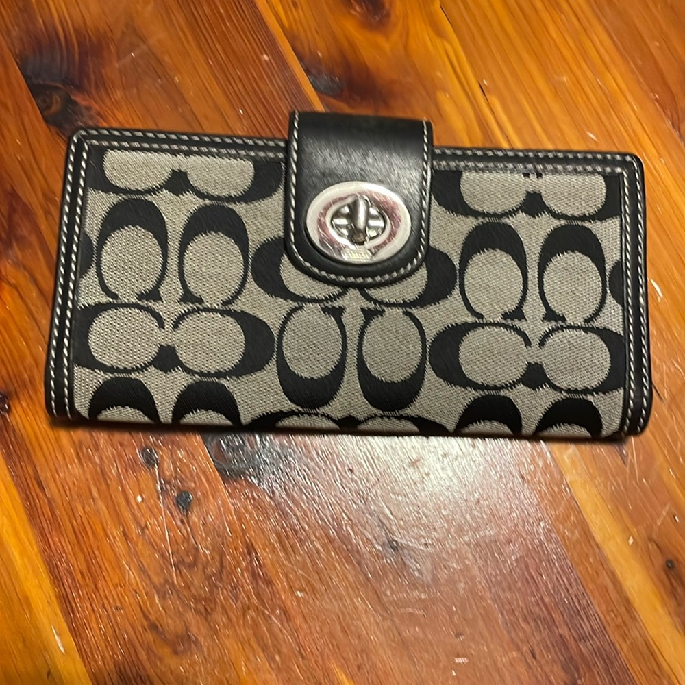 Coach wallet